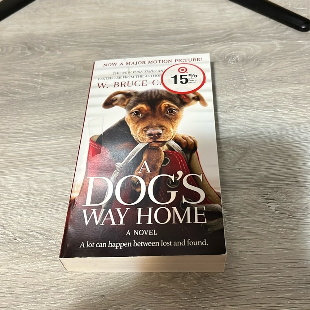 A Dogs Way Home Book